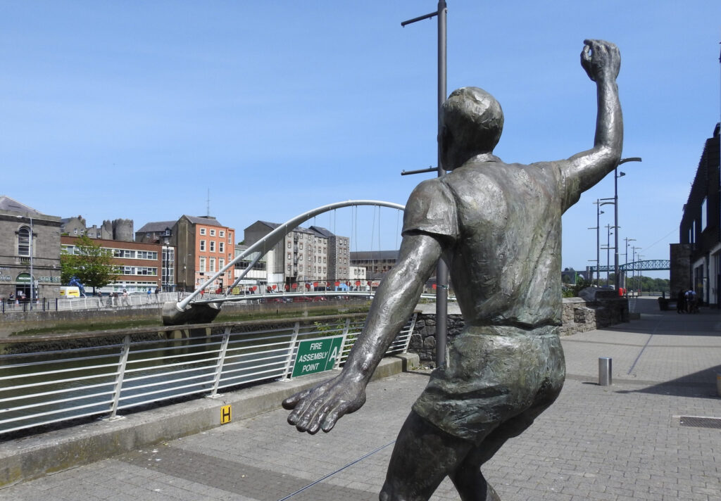 Handball Statue erected in memory of Joe Maher